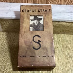 George Strait Box Set 4 CD’s and Book